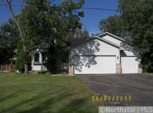 2349 S Coon Creek Dr, Anoka, MN 55304