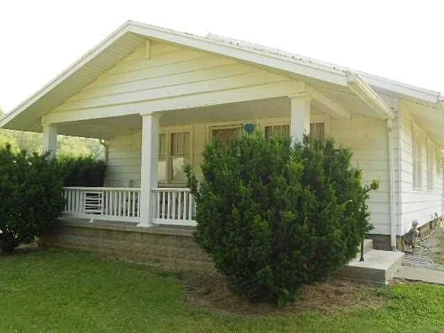 1011 Fair St photo 1