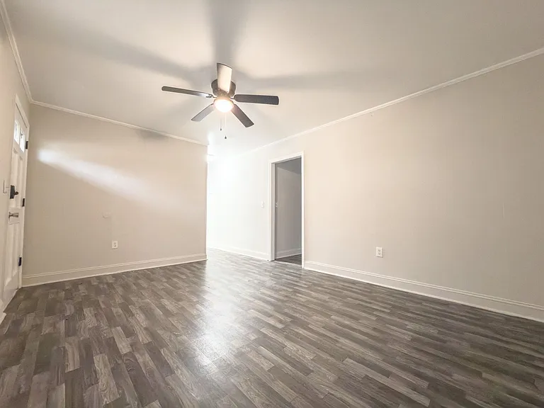 1533 N Avalon Cir — Photo 16
