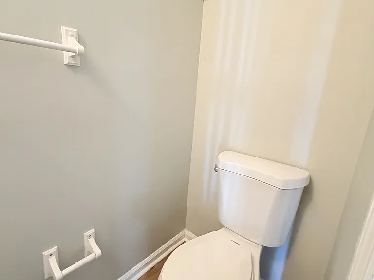 4 Coastal Ct #1 — Photo 8