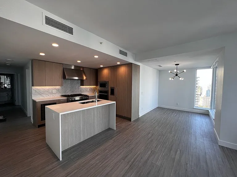 6398 Silver Ave #2603 — Photo 2