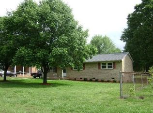 208 Oshea Ave, Gastonia, NC 28056