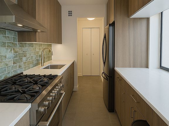5th image of 1623 3rd Ave APT 24J