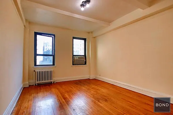 Rented by Bond New York | media 2