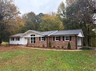6848 Ridge Rd, Lexington, NC 27295
