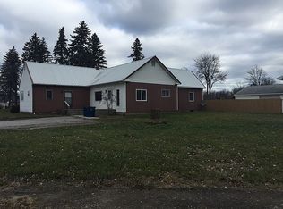 1027 S Nine Mile Rd, Kawkawlin, MI 48631