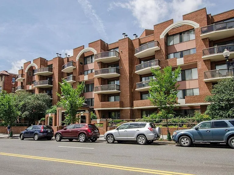 2320 Wisconsin Ave NW #111 — Photo 3