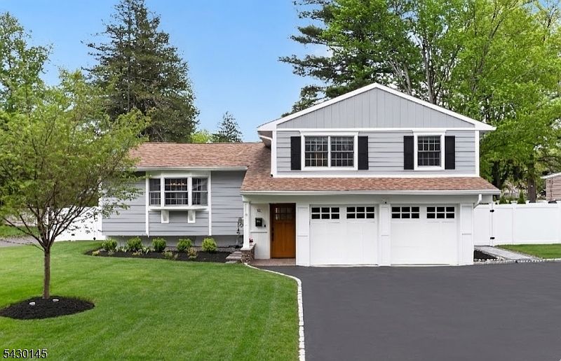1st image of 32 Bergen Rd