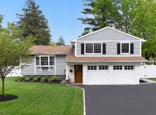 32 Bergen Rd, New Providence, NJ 07974