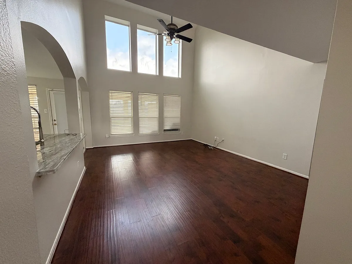 Building Photo - 6231 Sentry Park Ln