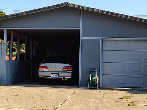 2nd image of 5352 Creely Ave