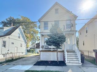 72 Charles St, Carteret, NJ 07008