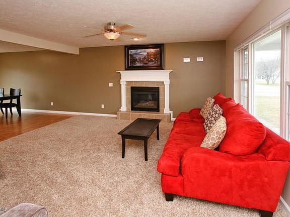 3rd image of 411 Morhouse Dr