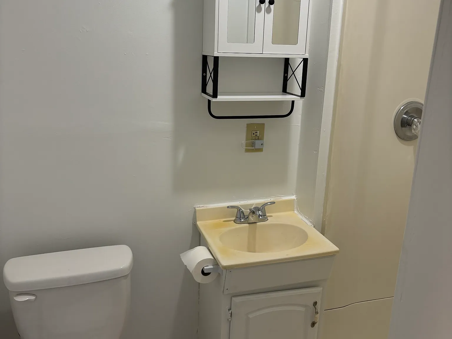 1 bed, $995 — Photo 2