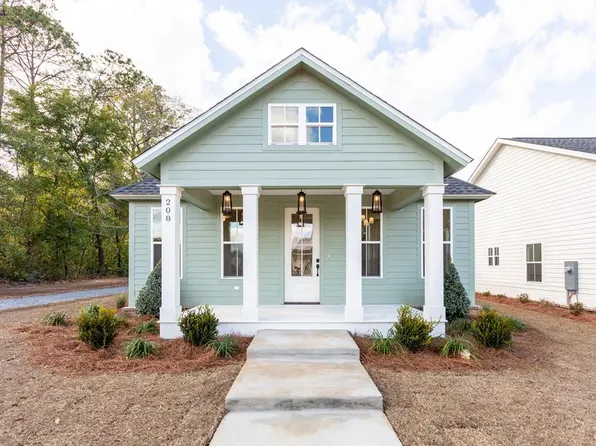 208 Lester St, Thomasville, GA 31792