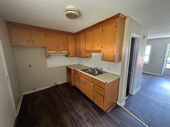 5th image of 1435 Tripp Ln #1435