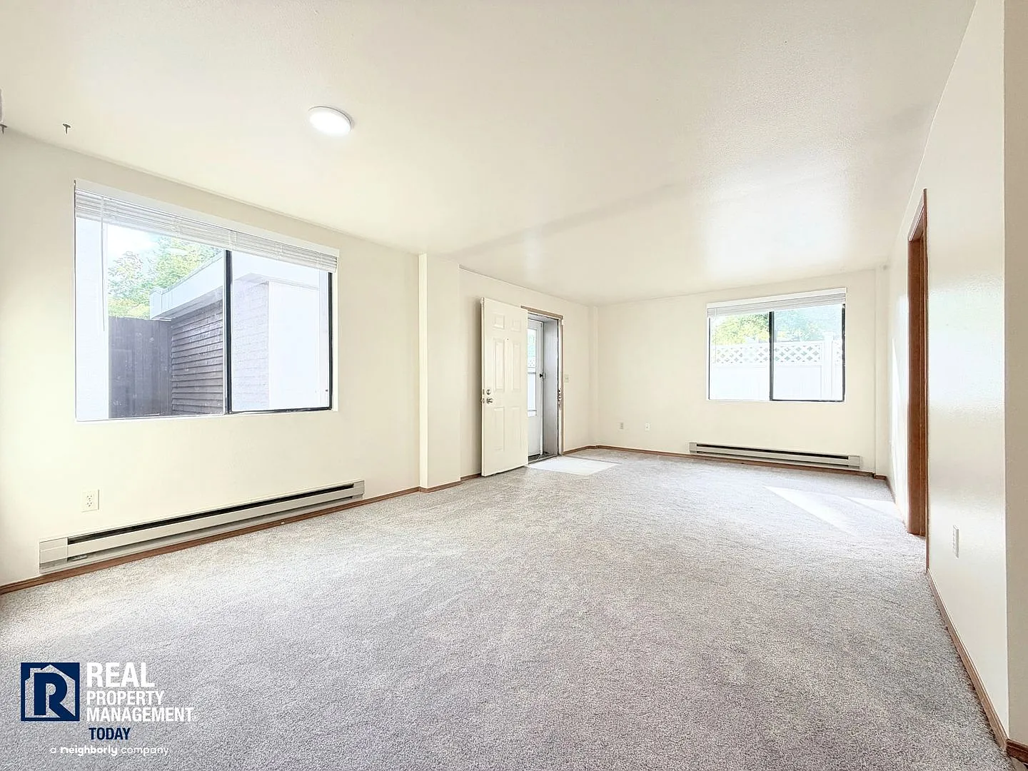 Lalaoui - 25426 (Advertising only) — Photo 2