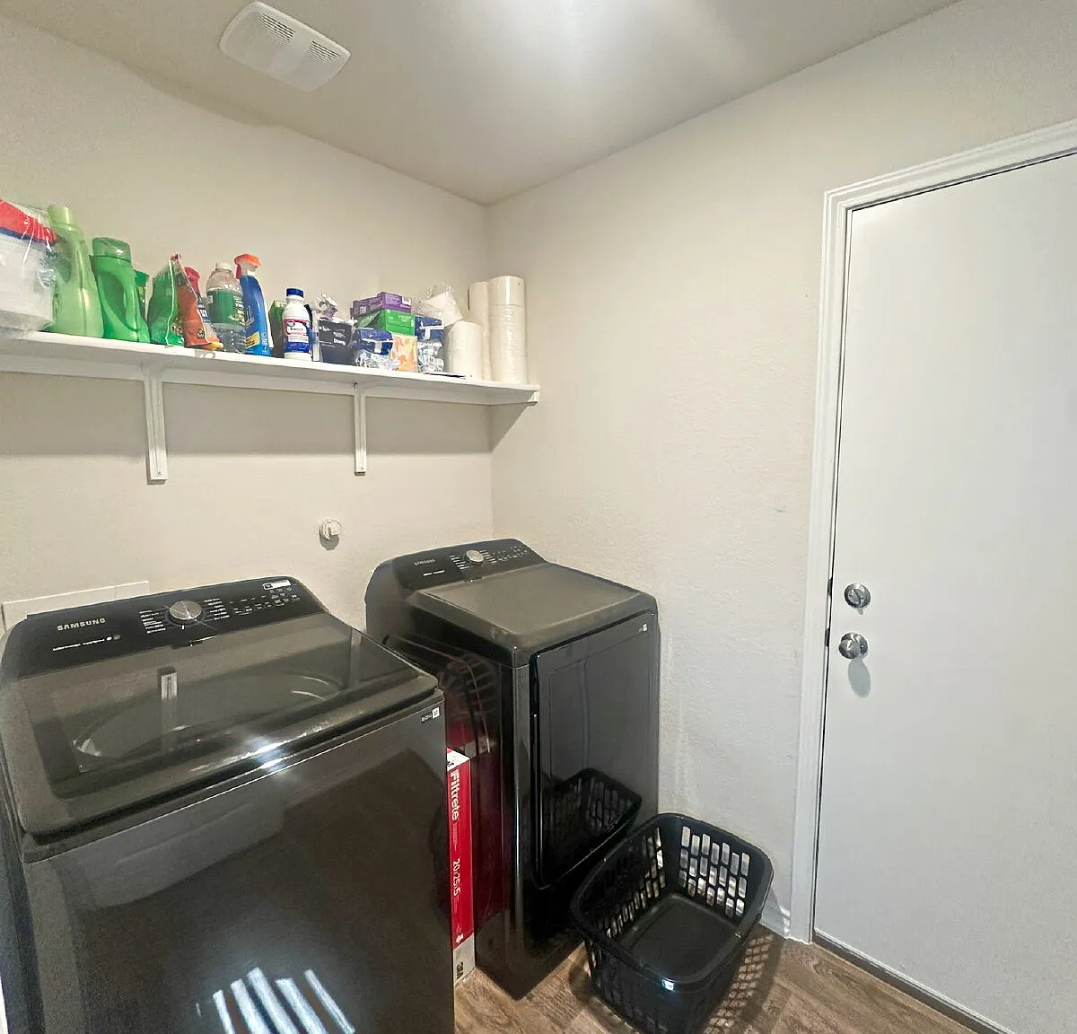3 bed, 2.0 bath, 1491 sqft, $1,800 — Photo 4