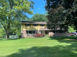 1733 Powder Mill Rd, York, PA 17403