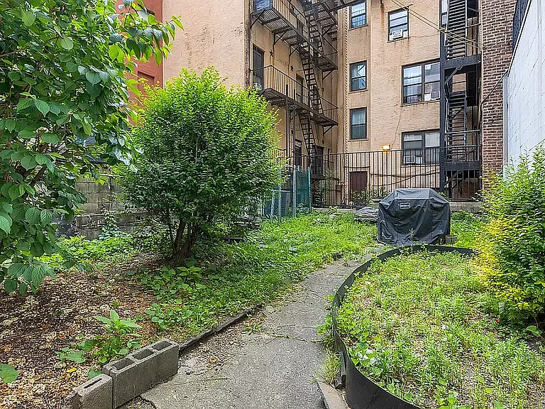 317 1st Ave #4R — Photo 13