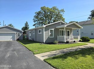 130 W North St, Wayne, OH 43466