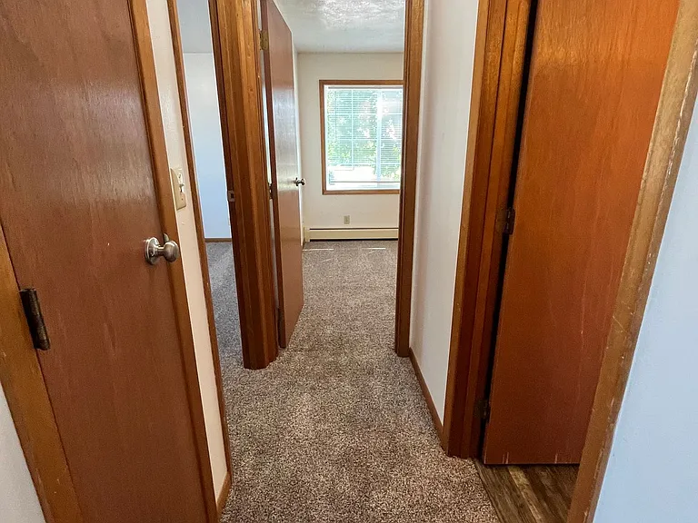 3505 S Hawthorne Ave — Photo 9