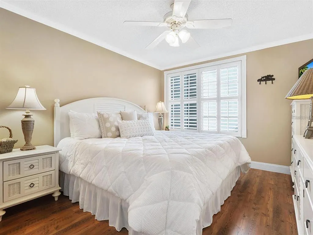1 bed, 1.0 bath, 836 sqft, $3,200 — Photo 4