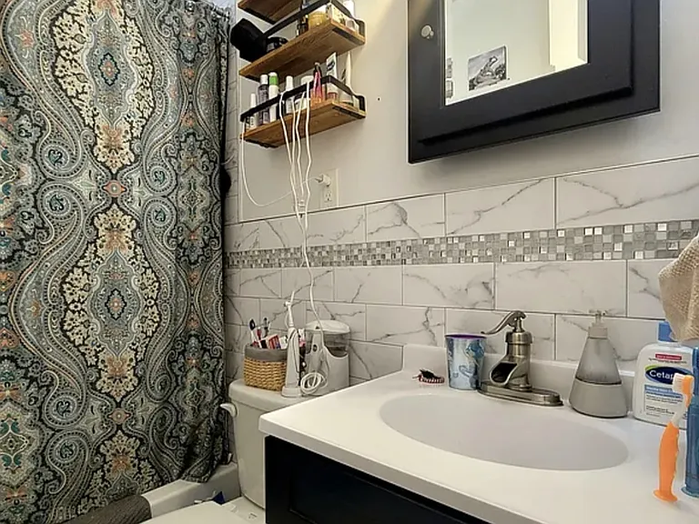 70 Dahill Rd #1H — Photo 5