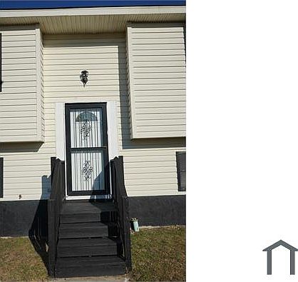 2nd image of 821 Winslow Way