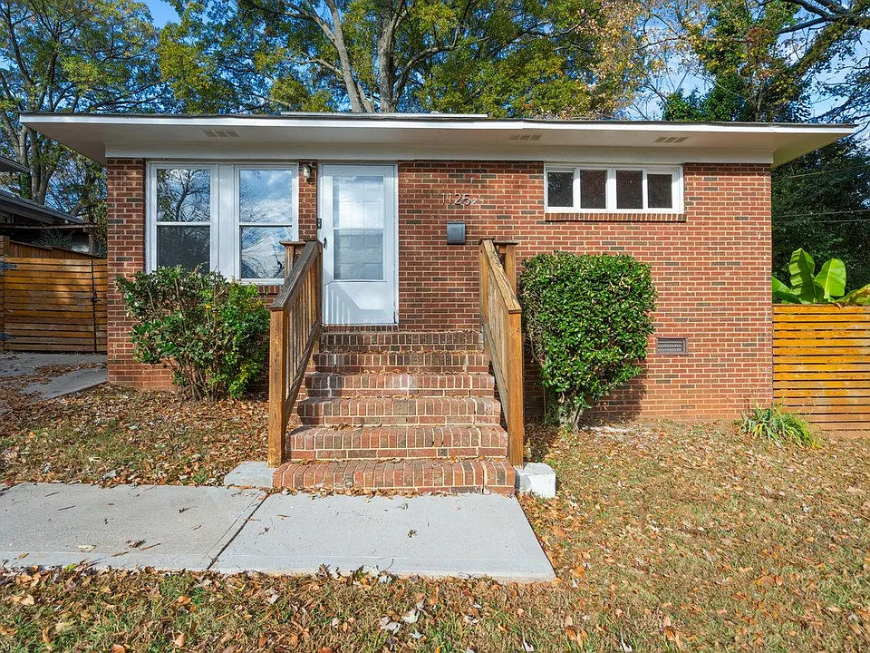 1125 Mulberry Ave