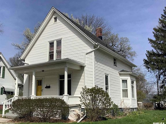 3rd image of 451 Phillips St