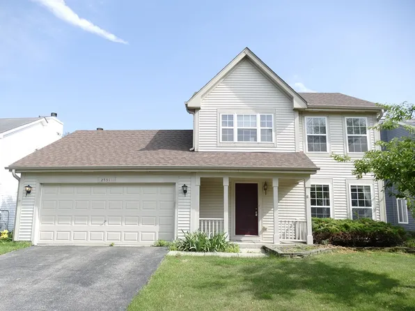 2551 Smithfield Ln, Aurora, IL 60503