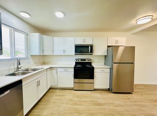 4424 Bellevue Newly Renovated Apartments with All Appliances Included!, Tucson, AZ 85712