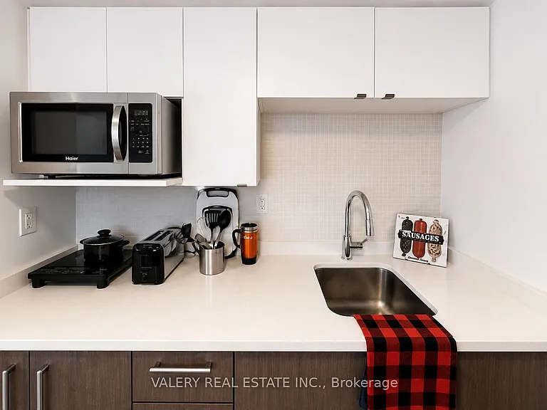 111 Cooper St #1015 — Photo 3