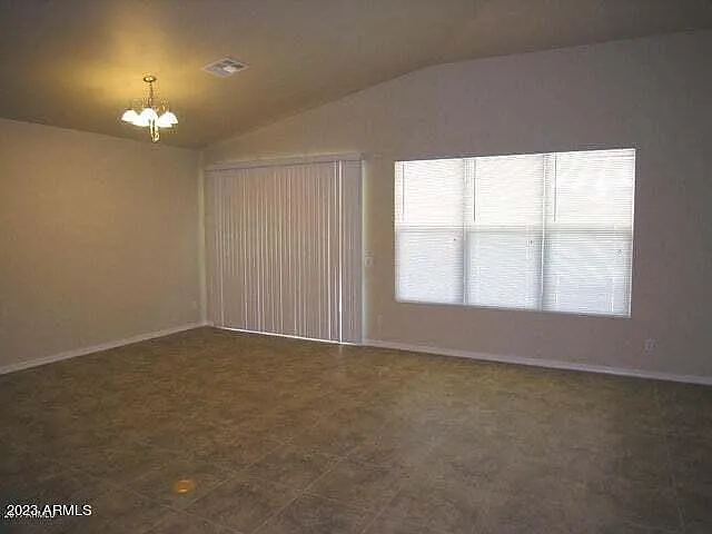 609 E Pearce Rd — Photo 21