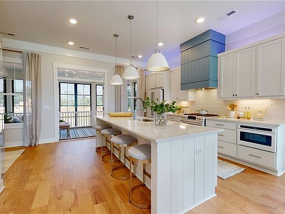 3rd image of 122 Lenas Way