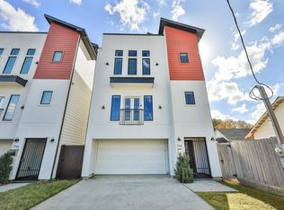 714 James St, Houston, TX 77009