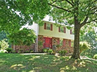 8189 Marquis Dr, Pittsburgh, PA 15237