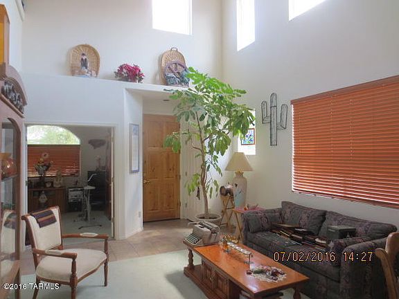 3rd image of 117 N Desert Stream Dr