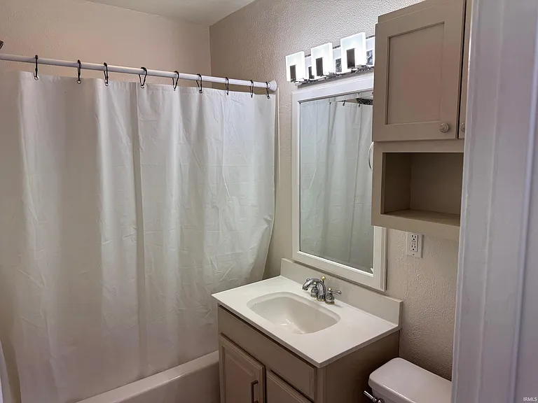 539 Goshen Ave — Photo 12