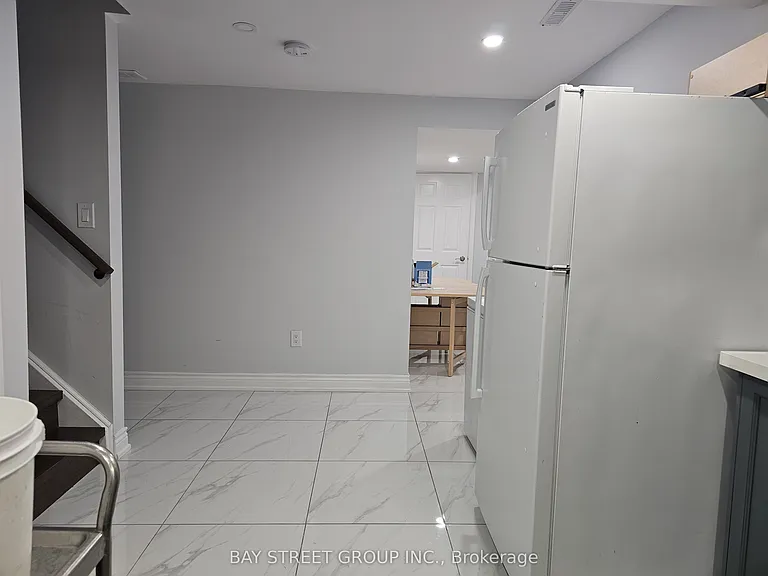 3177 Colonial Dr #1 — Photo 5
