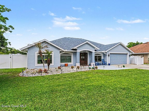 2nd image of 2553 Christopher Dr