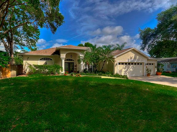 2nd image of 3587 Lake Breeze Dr