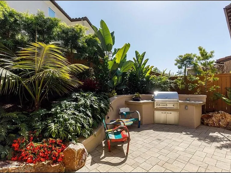 1679 Buena Vista Way — Photo 7