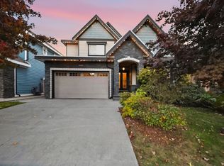 2258 Madrona Pl, Surrey, BC V4A7Z4