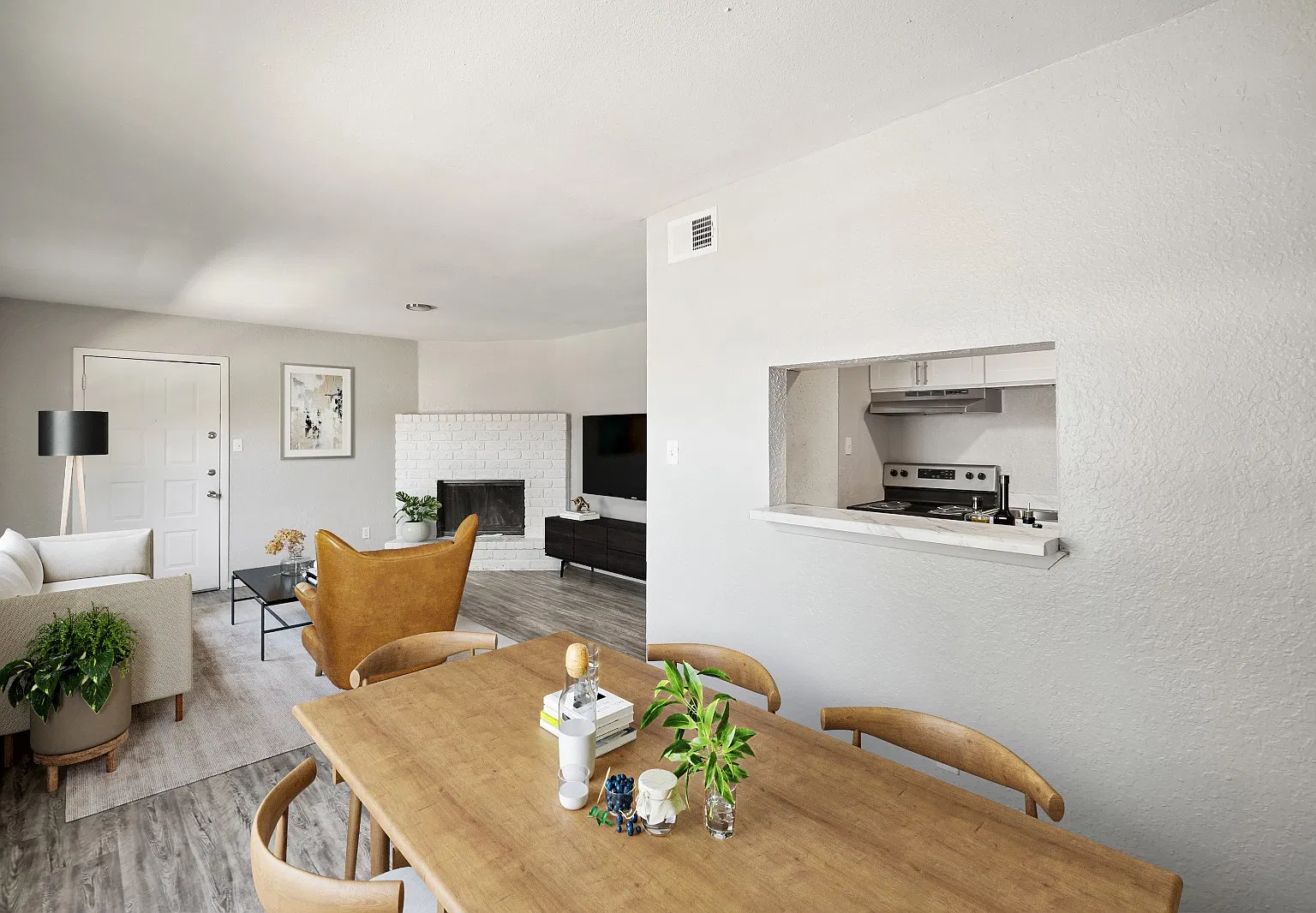 Embassy House — Photo 3
