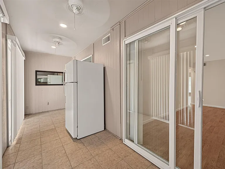 12633 Memorial Dr #130 — Photo 21