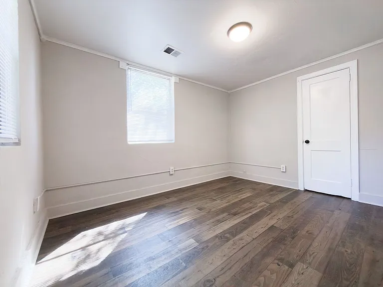 2181 Eleanor Dr — Photo 6