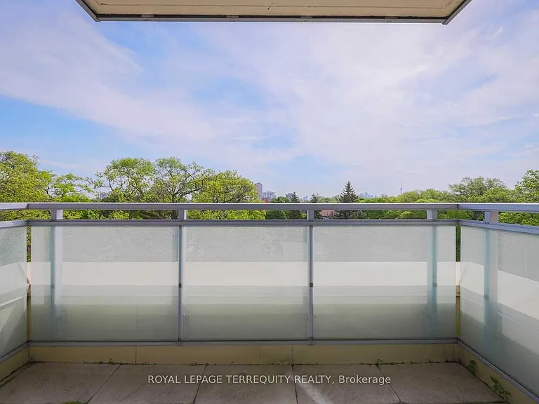1830 Bloor St W #508 — Photo 17