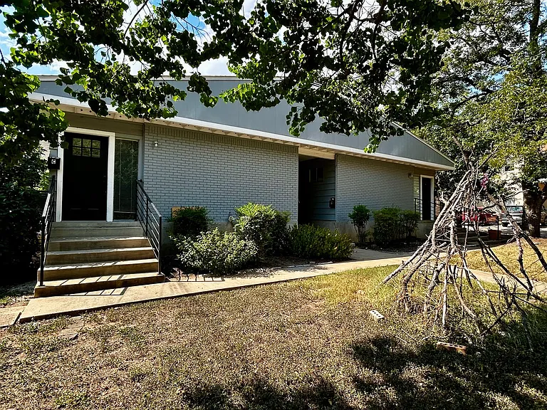 3304 Tom Green St #C — Photo 3